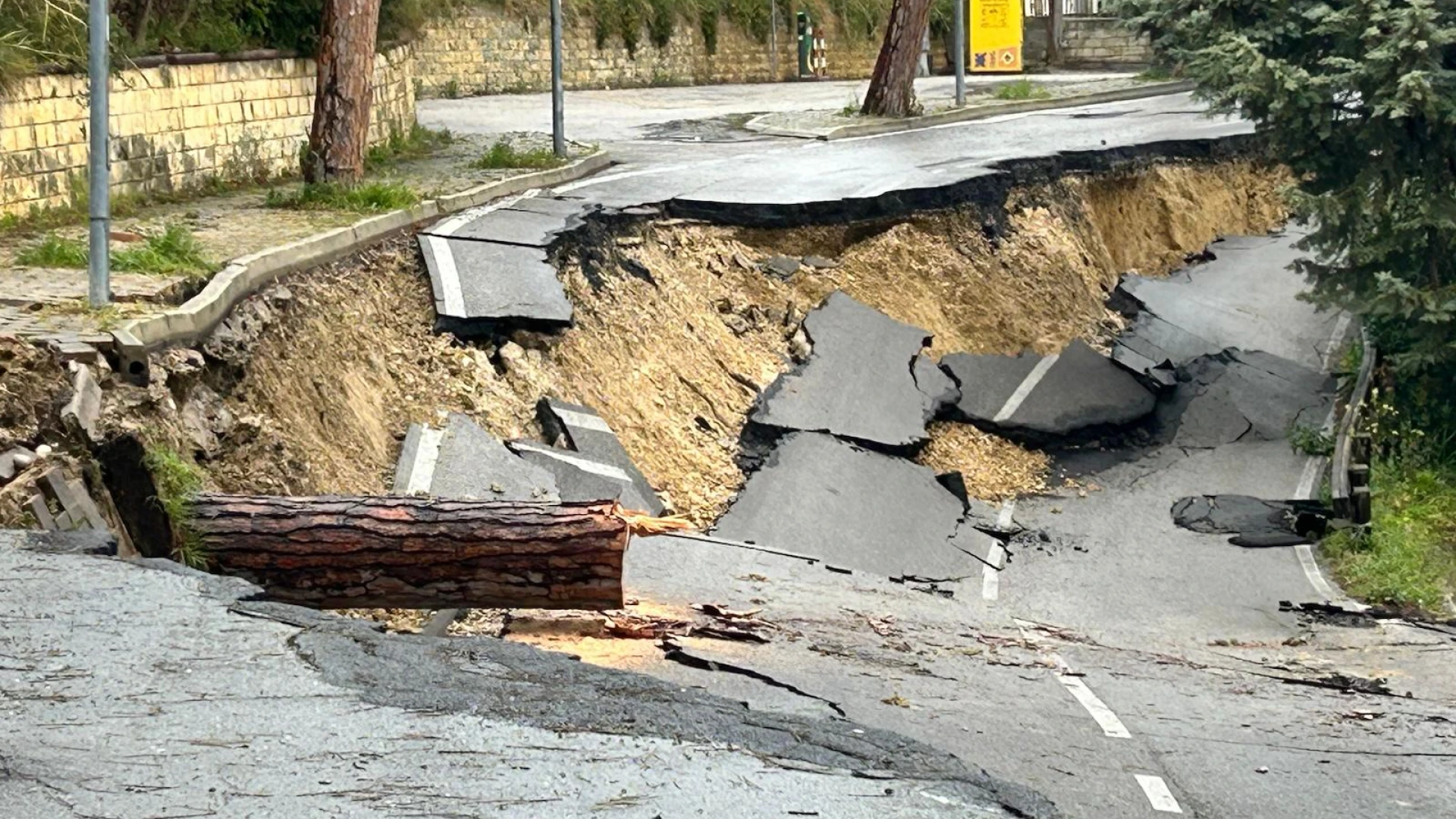 Frana di Silvi: evacuazione tempestiva evita la tragedia
